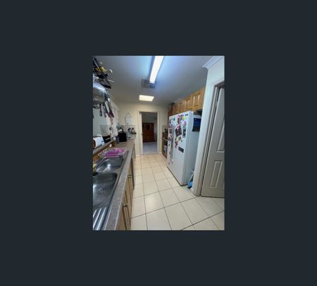21 Harvey Crescent, Aldinga Beach, SA 5173 - Photo 5