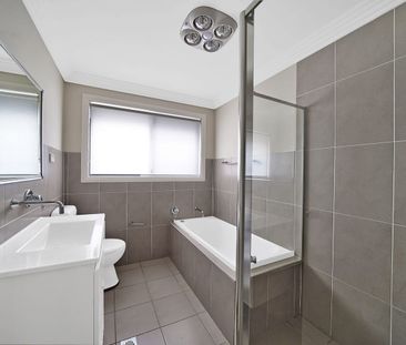 STYLISH LIVING IN THE HEART OF SPRING FARM - Photo 5