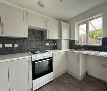 3 bedroom semi-detached house to rent - Photo 6