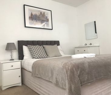 6 Bed Terraced House, Elmbank Road, L18 - Photo 2