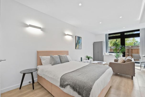 Studio to rent - Photo 1