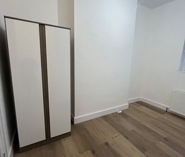 10 Bed Terraced House, Endymion Road, N4 - Photo 6