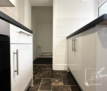 Fosse Road, Tonbridge, Kent - Photo 2