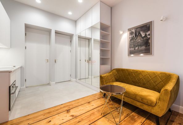 Klasyka i nowoczesność na Starym Mieście - Photo 1