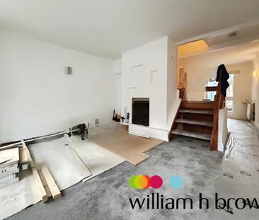 East Hill, Colchester - Photo 1