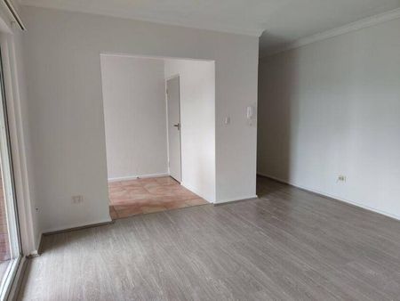 Walking distance to Wiley Park Metro Station - Photo 5