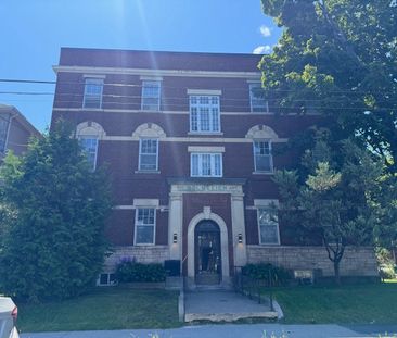 6-66 Fifth Ave - Photo 3