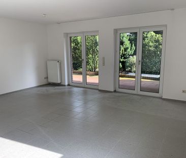 Schöne große Wohnung - Photo 2