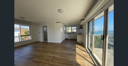 BEACH LIFESTYLE WITH AMAZING BAY VIEWS! - Photo 2