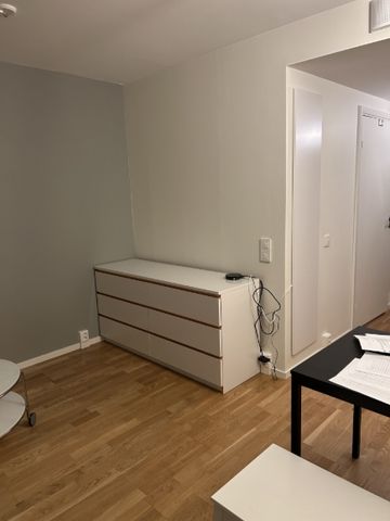 Huddinge - 1.5rok - tillsv - 8.500kr/mån - Photo 2