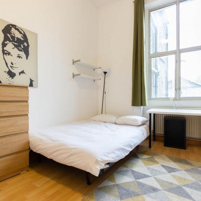 Flat 06 West Cromwell Road, Earls Court SW5 9QL - Photo 1
