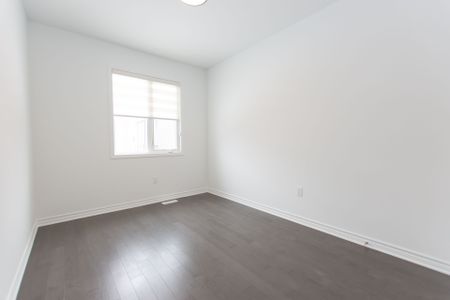 For Lease - 3216 Meadowridge Drive, Oakville, Ontario - Photo 3