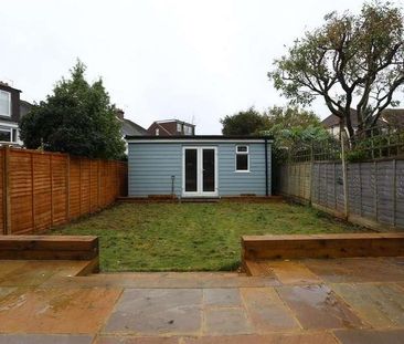 Lullington Avenue, Hove, BN3 - Photo 4