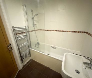 1 Bedroom Apartment - Photo 2