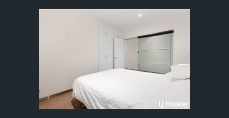 Great Location with Parkland Views - Photo 4