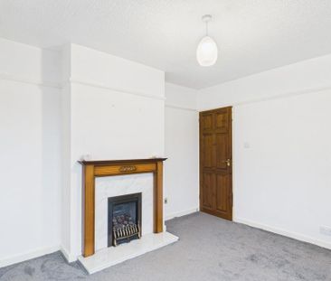 2 bedroom semi-detached bungalow to rent - Photo 4