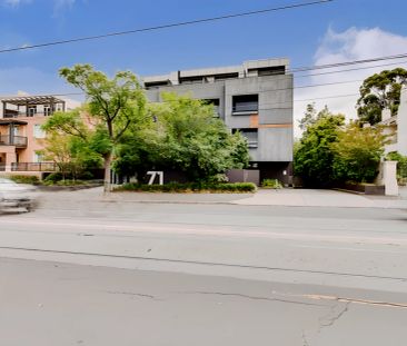 Standard Studio - Photo 3