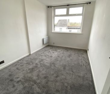 £1,100 PCM, Spacious Newly Refurbished Two Bedroom Flat in Gainsbor... - Photo 3