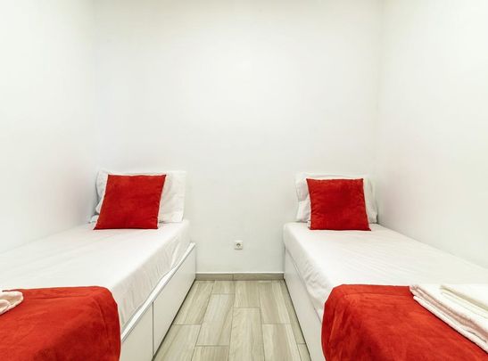 Lisboa, Lisbon - Photo 1