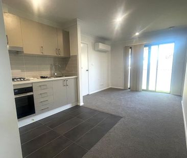 Modern Units for Lease - Photo 5