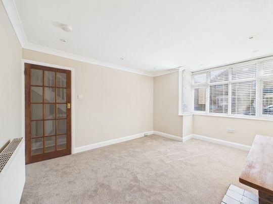 Mafeking Road, Wraysbury, Staines-upon-Thames,TW19 - Photo 1