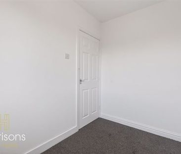 Rainbow Drive, Atherton, Manchester - Photo 6