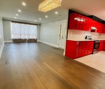 For Lease - 102 Northover Street, Toronto, Ontario - Photo 6