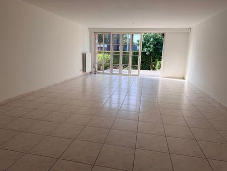 Appartement te huur in Hoogstraten met 3 slaapkamers - Photo 2