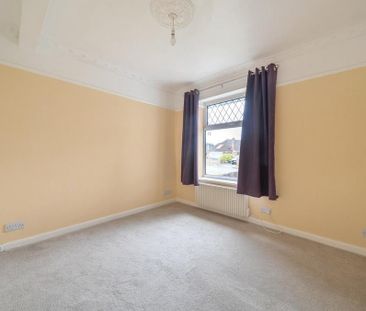 2 bedroom bungalow to rent - Photo 2