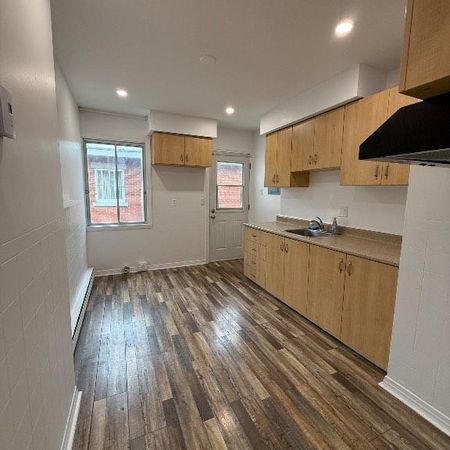 Magnifique 4 ½ à louer – Ahuntsic-Cartierville - Photo 3