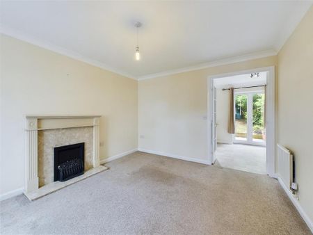 2 bedroom terraced house to rent - Photo 2