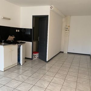 Appartement à louer LA BONNEVILLE SUR ITON - Photo 2