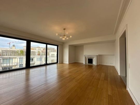 Appartement te huur - Photo 1