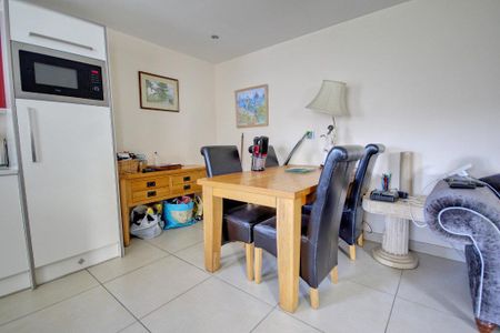 2 bedroom house to rent - Photo 3