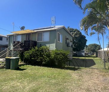 CHARMING 2-BEDROOM HOME IN SOUTH MACKAY - Photo 1