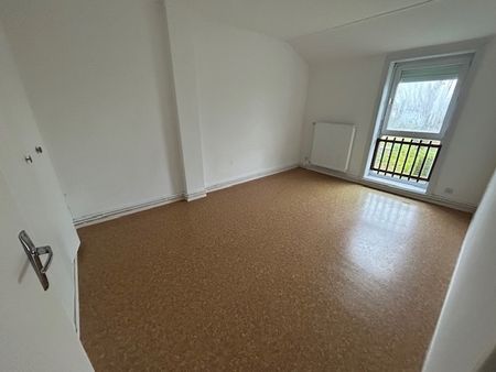 Location Maison 110m² GRAND FORT PHILIPPE 59153 - Photo 2