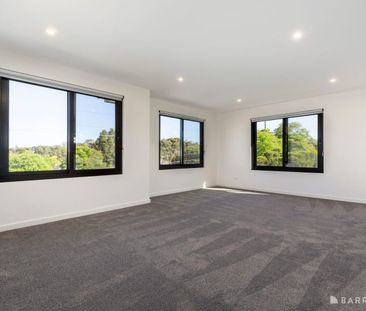 Luxurious Living - Photo 4