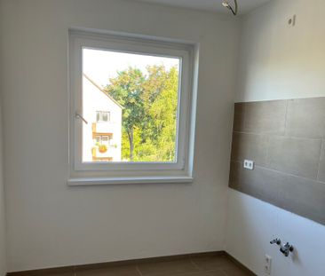 Eine top modernisierte 2-Zimmer-Wohnung wartet auf Sie! - Foto 2