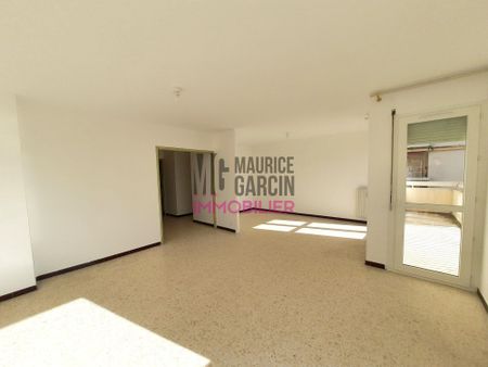 A LOUER - APPARTEMENT CARPENTRAS - 3 pièces m² - Photo 2