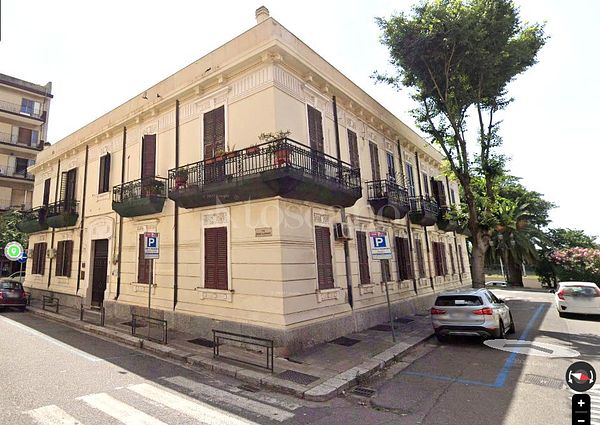 Casa a Reggio di Calabria in Via Lemos, Duomo
