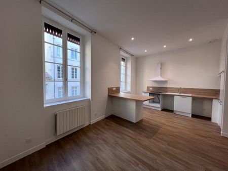 APPARTEMENT T2 A LOUER LYON 4EME ARRONDISSEMENT Place Croix Rousse-Austerlitz - Photo 3