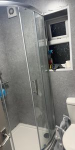 Room in a Shared House, York Avenue, M16 - Photo 4