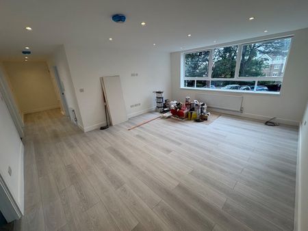 2 Bed Flat, Station Road, NW4 - Photo 3