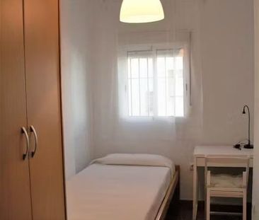 Calle Muro de los Navarros, Sevilla, Andalusia 41003 - Photo 4