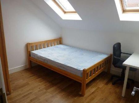 2 bedroom flat to rent - Photo 4