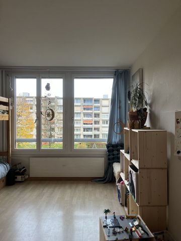 APPARTEMENT DE 4 PIÈCES À HINTERKAPPELEN (BE), MEUBLÉ, TEMPORAIRE - Photo 2
