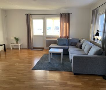 3:a med balkong i solläge - Foto 4