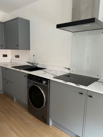 Church Road, Lawrence Hill, Bristol - Photo 4