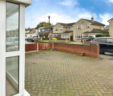 3 bedroom semi-detached house to rent - Photo 1
