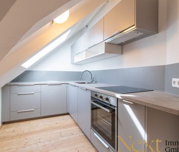 Wohnen mit Geschichte - charmante Altbau-Dachgeschosswohnung in Wel... - Foto 1